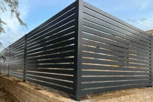Aluminium slat fencing
