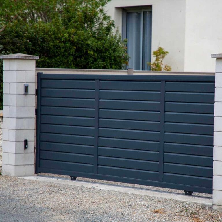 sliding gate