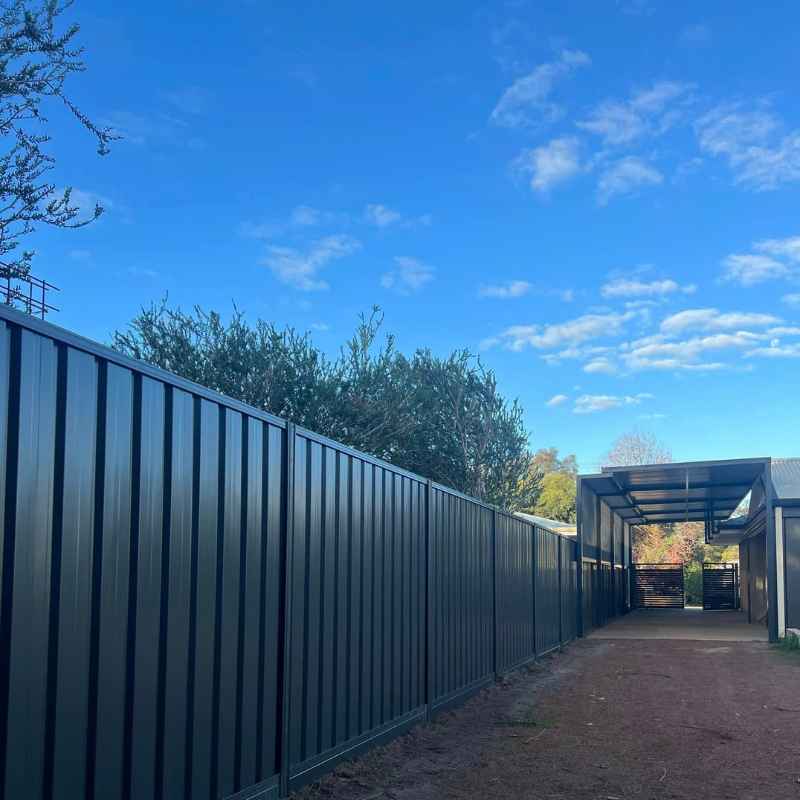 Merlons Fencing Fencing Contractors Redlynch - Cairns Fencing Specialists