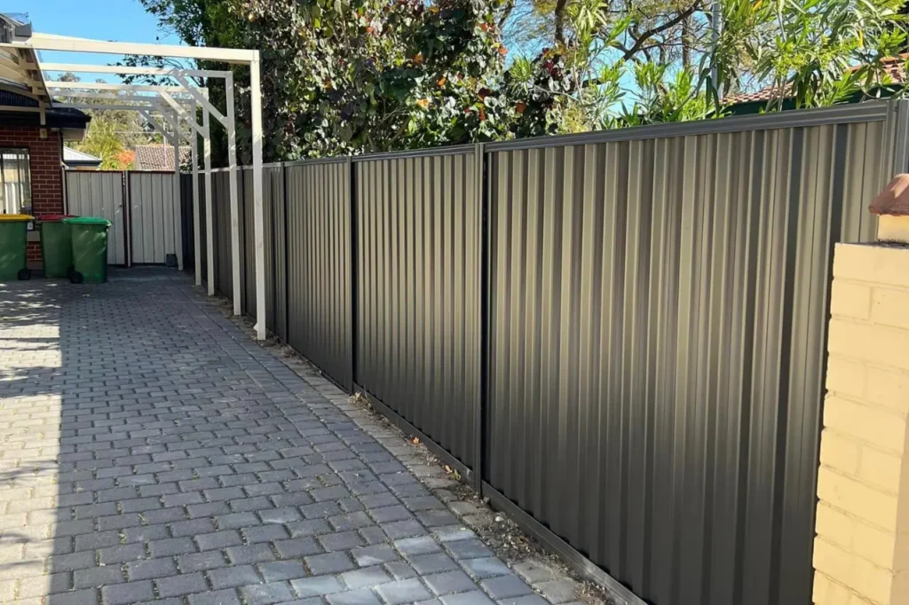standard colorbond fence widths